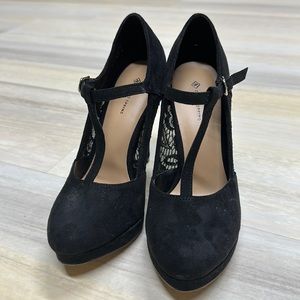 Closed toe black suede heels